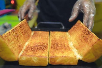 Bekas Toko Sembako, Kini Jadi Toko Roti Baik! Dibuat dari Bahan dan Niat yang Baik