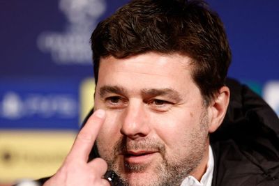 Selebrasi Pemain PSG Terlalu Heboh, Hidung Pochettino Nyaris Patah