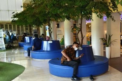 Simpel! Di Sini Urus Perizinan Bisa Sambil Cuci Mata dan Makan