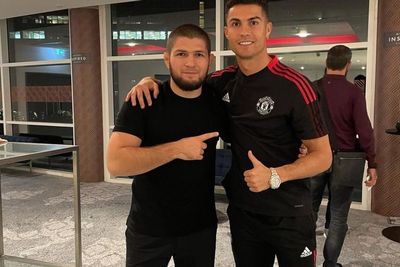 Khabib Berharap Ronaldo Pensiun di Old Trafford