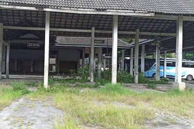 Dulu Jadi Terminal Primadona, Kini Seperti Bangunan Berhantu dan Tempat Jemuran Baju