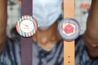 Jam Tangan dari Limbah Papan Skateboard, Karya Anak Solo Laris Manis di Eropa 