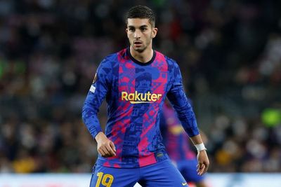 Barcelona 1-1 Napoli, Xavi Bandingkan Performa Awal Ferran Torres dengan Suarez