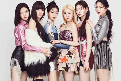 STAYC Luncurkan Teaser Pertama untuk Video Musik Single Terbaru Bertajuk RUN2U