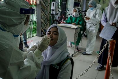 Lonjakan Kasus Omicron Sudah Mulai Dirasakan di Wilayah Lain Selain DKI Jakarta