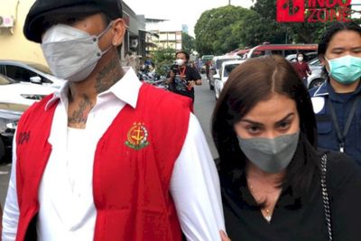 Tak Siap Lihat Jerinx di Bui Lagi, Nora Alexandra: Semoga saat Bebas Bisa Berubah
