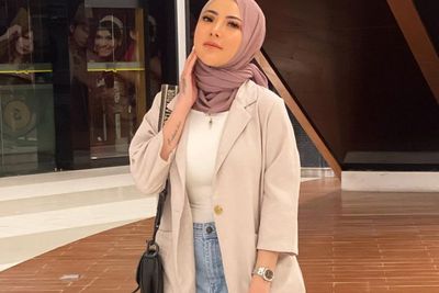Ayu Aulia Dilarikan ke Rumah Sakit Usai Lakukan Percobaan Bunuh Diri