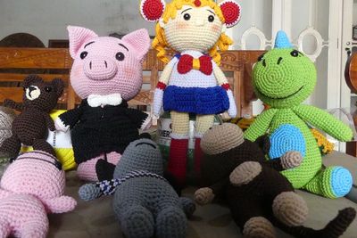 Awalnya Iseng Lihat YouTube, Emak-emak Hasilkan Jutaan Rupiah dari Boneka Rajut!