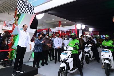 BUMN Buktikan Transisi Energi, Motor Listrik Dinilai Lebih Murah dan Tak Timbulkan Polusi