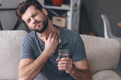 Kerap Dirasakan Pasien Omicron, Begini 3 Cara Mudah Meredakan Sakit Tenggorokan
