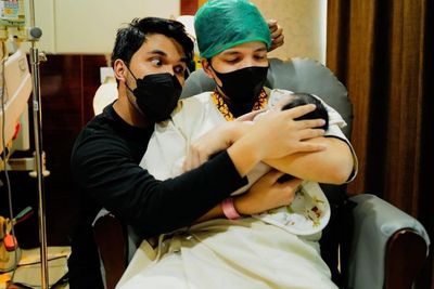 Thariq Puji Baby AH Depan Atta: Padahal Lu Enggak Ganteng Banget, Kok Anak Lu Cantik Ya