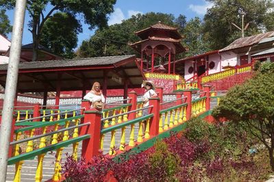 Cantiknya Burung Mandi Nampak Jelas dari Vihara Tertua Ini, Bikin Terpukau!