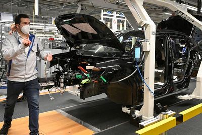 Penjualan Mobil Lesu Seiring Invasi Rusia ke Ukraina