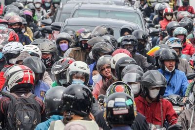 Macet Parah di Jalur Puncak, Polisi Sebut Volume Kendaraan Naik Akibat Long Weekend