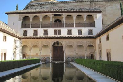 Istana Ini Lokasi Syuting Drakor Memories of the Alhambra, Menyimpan Sejarah Islam!