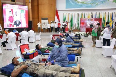 Peringati HUT ke-72 Satpol PP dan ke-60 Satlinmas, Kemendagri Gelar Donor Darah