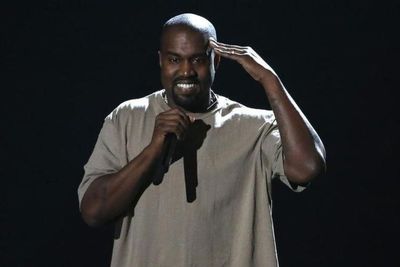 Kanye West Menculik dan Mengubur Hidup-hidup Pacar Kim Kardashian di Video Klip Terbarunya