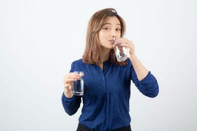 Hati-Hati, Minum Air Terlalu Banyak Bisa Membuat Otak Bengkak