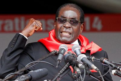 Robert Mugabe, Perdana Menteri Kulit Hitam Pertama di Zimbabwe