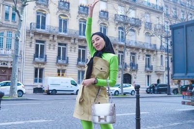 Dikritik karena Klaim Tampil di Paris Fashion Week, Shandy Purnamasari Minta Apresiasi