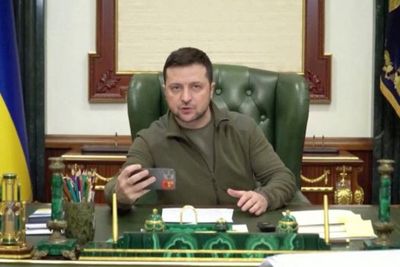 Rusia Tahu Tempat Persembunyian, Zelensky Muncul dari Bunker: Saya Tidak Sembunyi