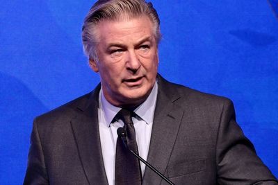 Soal Penembakan di Rust , Alec Baldwin Klaim Dia Menjadi Target karena Kekayaannya