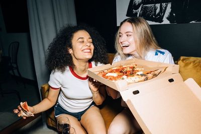 Bermanfaat untuk Kesehatan Mental, Mengunyah atau Ngemil Bisa Kurangi Stres
