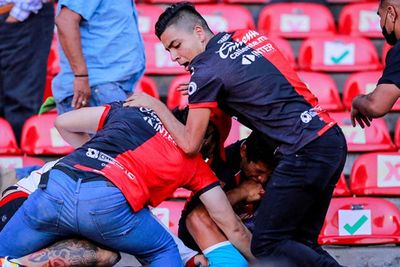 Brutal! 17 Orang Tewas saat Kerusuhan di Liga Meksiko, Ini Daftar Hukuman yang Diterima