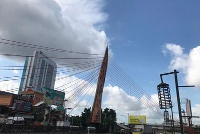 Solo Punya Keris Raksasa Setinggi 25 Meter yang Diakui Dunia, Seperti Apa Bentuknya?