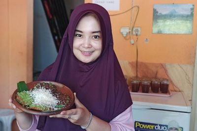 Berkat Jualan Kue Cucur, Wanita Asal Ponorogo Bisa Lunasi Hutang Rp3 Miliar