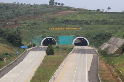 Bangga! Indonesia Punya Tol dengan Terowongan Kembar Pertama, di Sini Lokasinya?