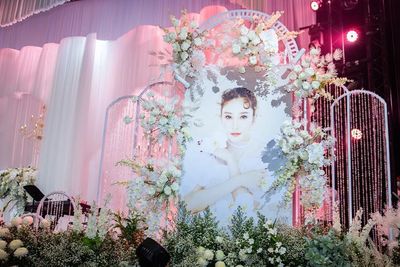 Isak Tangis Penuhi Upacara Pemakaman Tangmo Nida di Gereja Liberty Bangkok