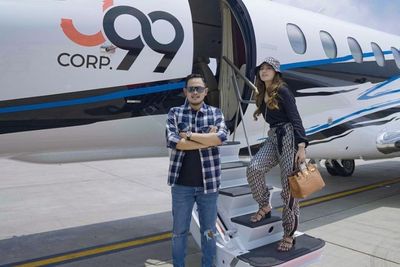 Logo Juragan 99 Hilang dari Jet Pribadi, Netizen: Mau Ganti Pesawat Tempur