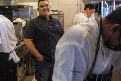 Cerita Eka Pratama, Orang Asia Pertama yang jadi Kepala Chef di Restoran Terbaik di Dubai