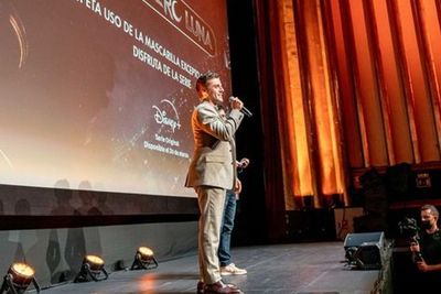 Oscar Isaac Memberikan Kejutan untuk Fans di Pemutaran Perdana Spesial Moon Knight