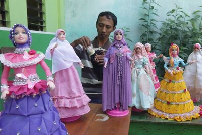 Perajin Solo Buat Boneka Barbie Muslim, Banjir Pesanan Jelang Bulan Puasa