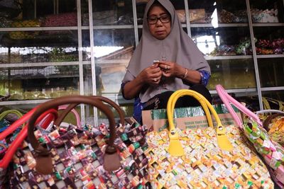 Enggak Pakai Modal, Bikin Kerajinan Ini Cuan Terus!