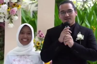 Perjalanan Cinta Ayu Kartika Dewi, Stafsus Presiden yang Nikah Beda Agama dengan Gerald
