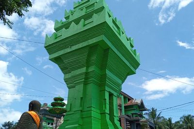Aneh tapi Nyata! Di Dalam Goa Ada Candi 35 Meter dan Naga Raksasa