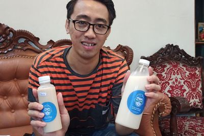 Pemuda Ini Cuan Jutaan Rupiah dari Susu Kedelai Rumahan, Modalnya Cuma Nekat