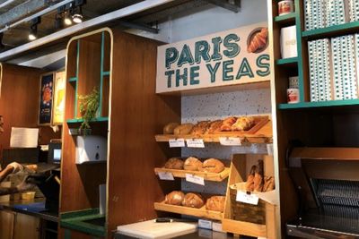 Tiong Bahru Bakery, Toko Roti Prancis di Singapura Rasa Croissantnya Autentik Banget!