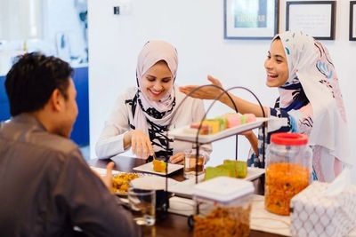 Persiapan Ramadan untuk Penderita GERD: Makanan yang Harus Dihindari dan Disarankan