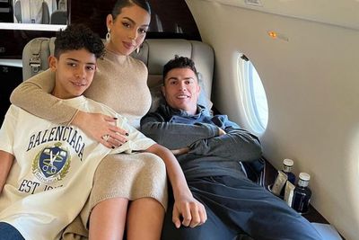Menanti Kelahiran Anak Kembar, Georgina Puji Ronaldo Ayah Terbaik di Dunia