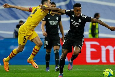 Gak Munafik, Nacho Akui Madrid Main Buruk Saat Dilibas 4-0 oleh Barcelona