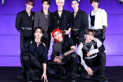 Stray Kids Duduki Puncak Chart iTunes di Seluruh Dunia Lewat Mini Album ODDINARY