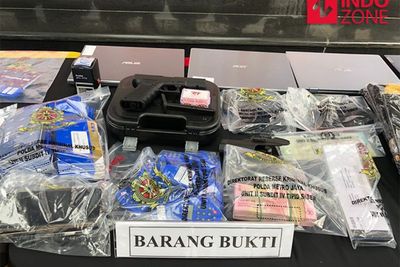Rayuan D4 Robot Trading Fahrenheit : Duduk, Diam, Dapat Duit