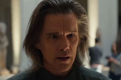 Belum Tayang, Ethan Hawke Sudah Beberkan Kemungkinan Bakal Ada Moon Knight Season 2
