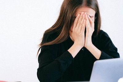 Studi: Anak Perempuan Menganggap Mereka Gagal karena Kurang Bakat