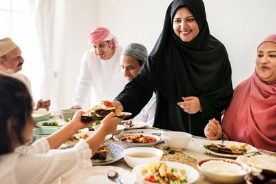 4 Makanan yang Baik Dikonsumsi saat Sahur agar Tetap Terhidrasi dan Berenergi