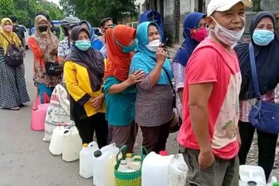 Curhatan Warga Ponorogo, Sudah Antre Berjam-jam Gagal Dapat Migor Curah